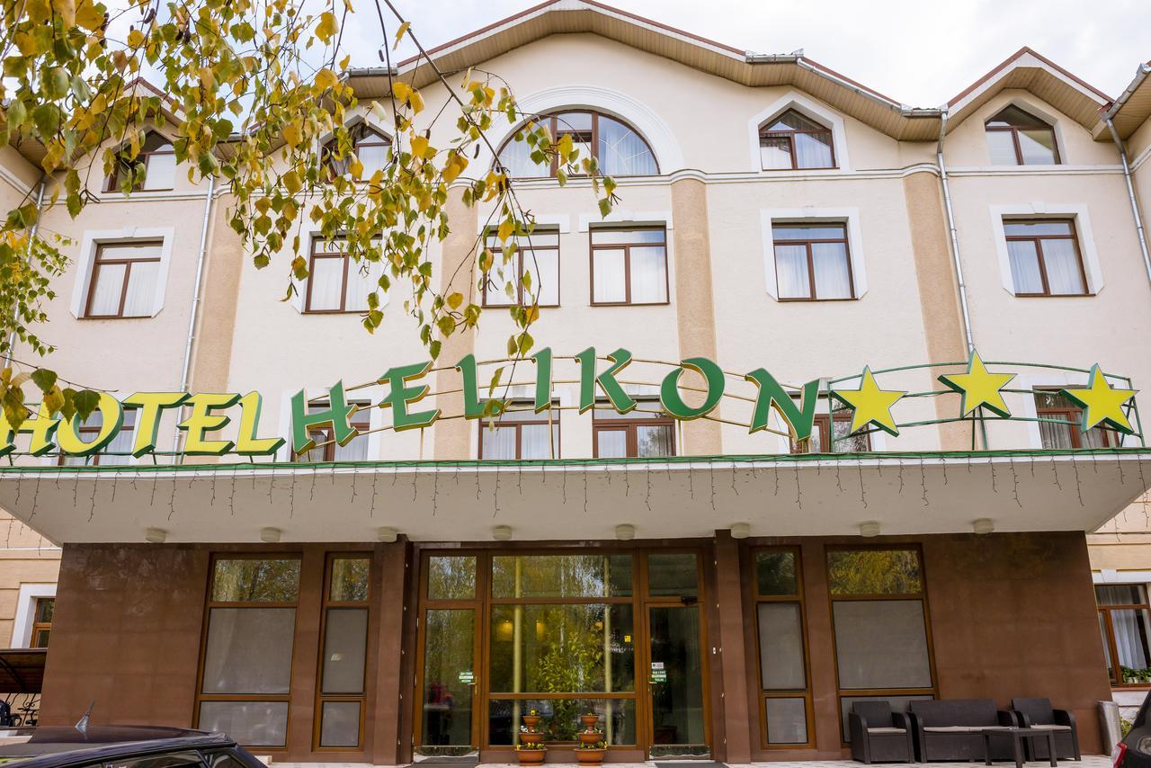 Hotel Helikon Yanoshi Exterior photo